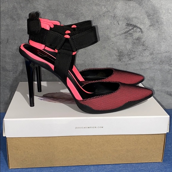 Jessica Simpson Heels - Picture 2 of 8